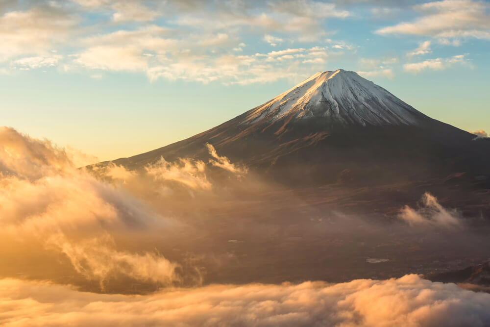 shutterstock 1253794033 - ファントムクォーツの意味・効果とは？名前の由来や原石、種類も解説