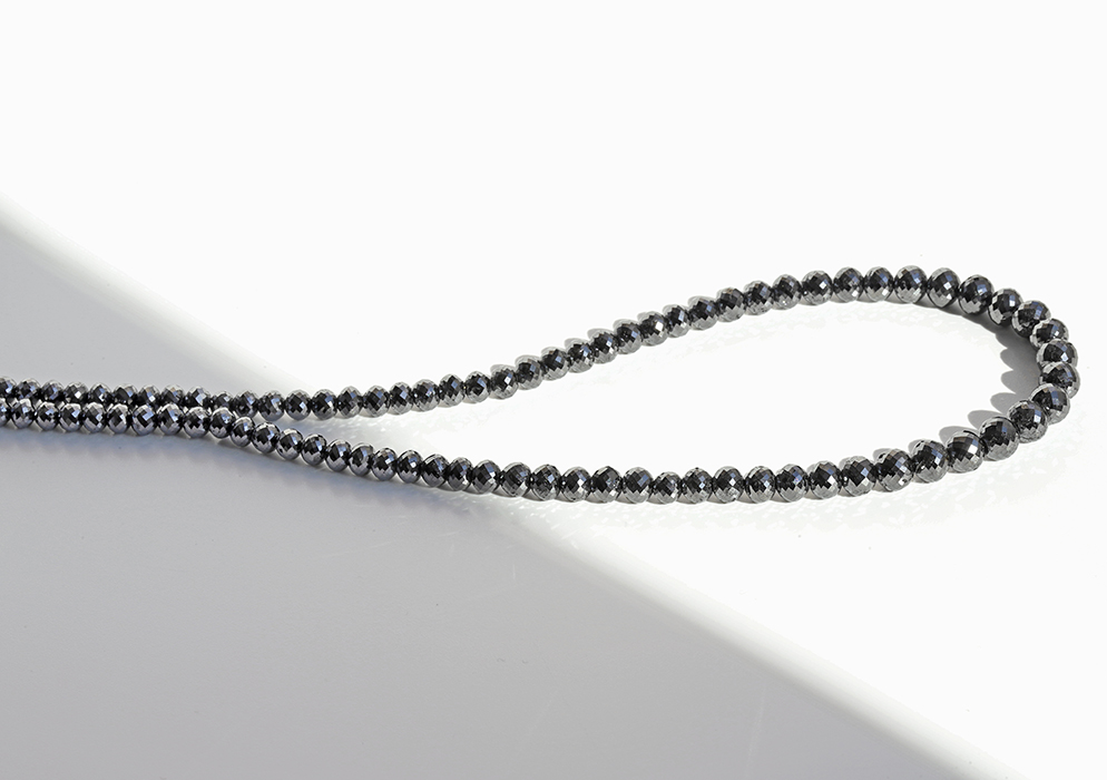 IMG 2527 - 最高品質ブラックダイヤモンドの大玉ブレスレット・ネックレスのご紹介です♪