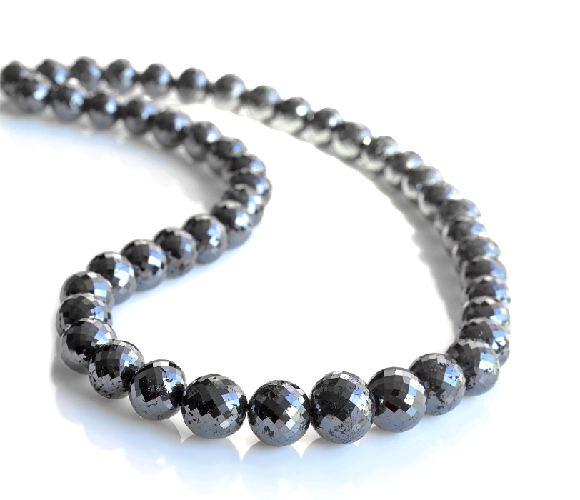 IMG 2614 - 最高品質ブラックダイヤモンドの大玉ブレスレット・ネックレスのご紹介です♪