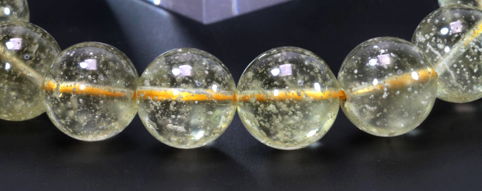 リビアングラス