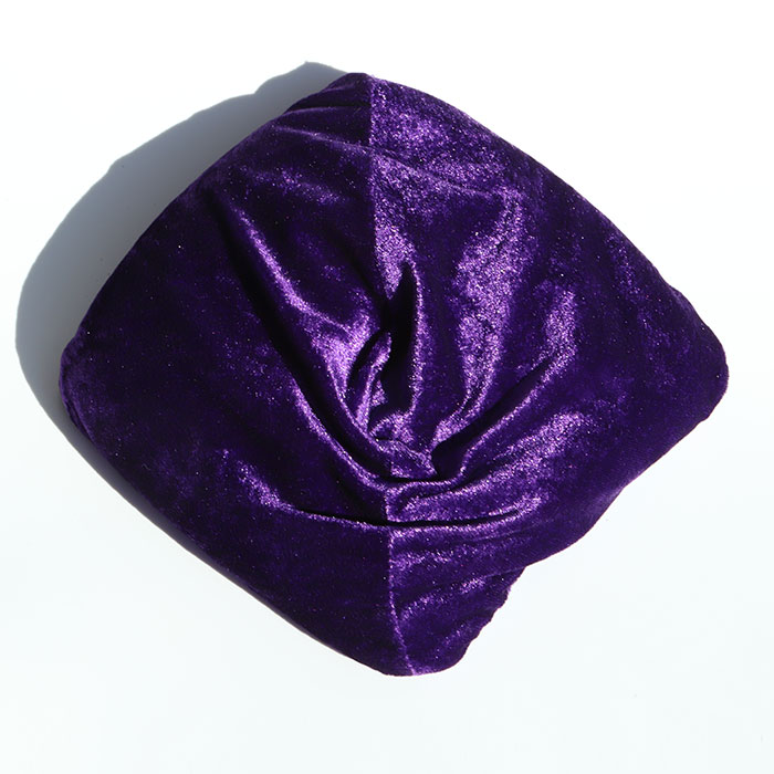 石のクッション