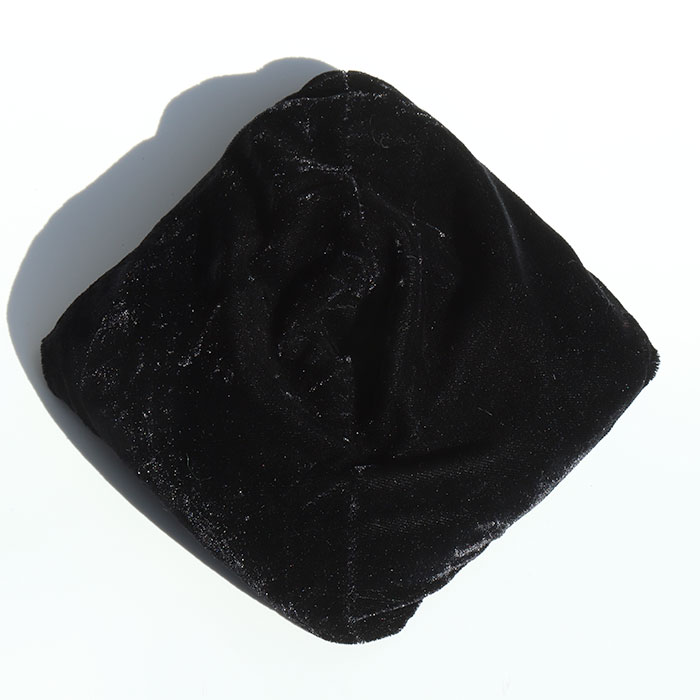 石のクッション