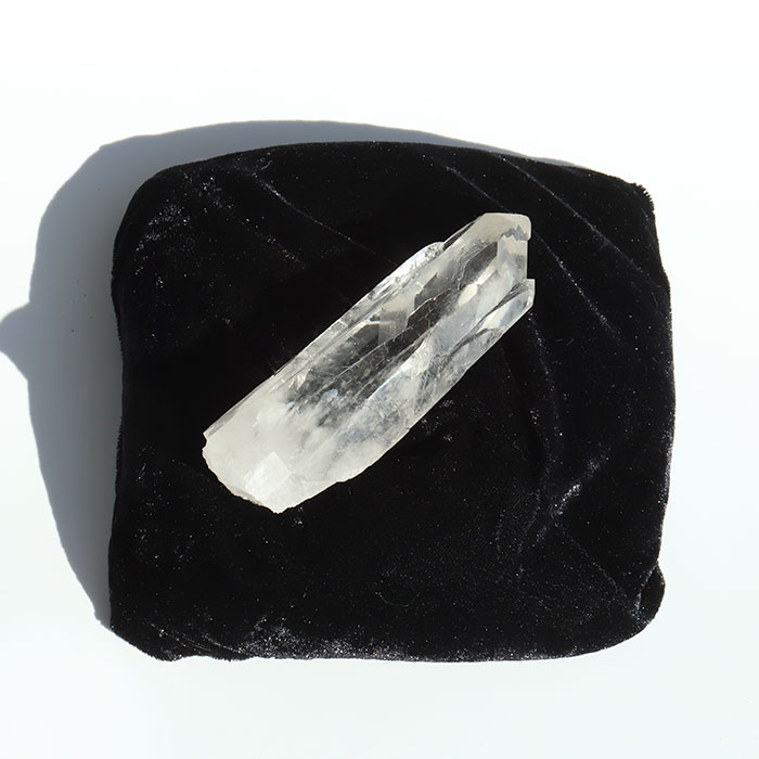 石のクッション