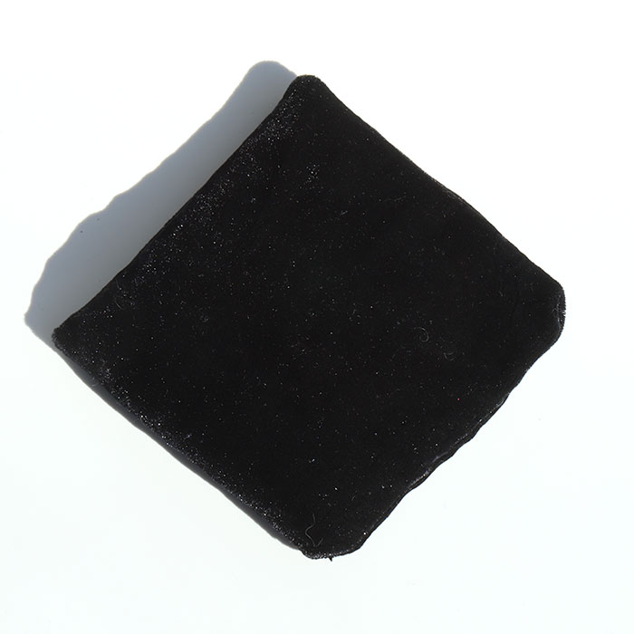 石のクッション