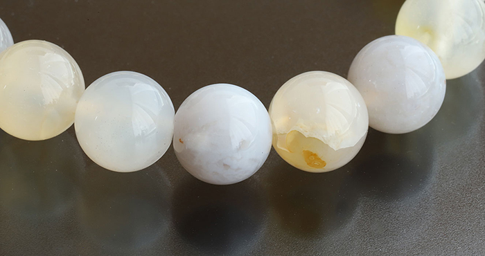 ナチュラルカラーの赤瑪瑙 カーネリアン