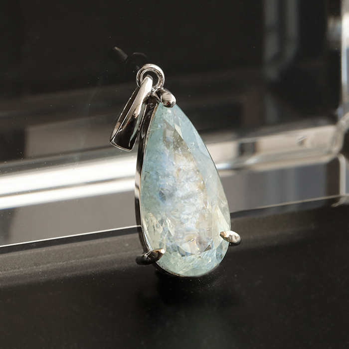 シンデレラアマクアマリンペンダント