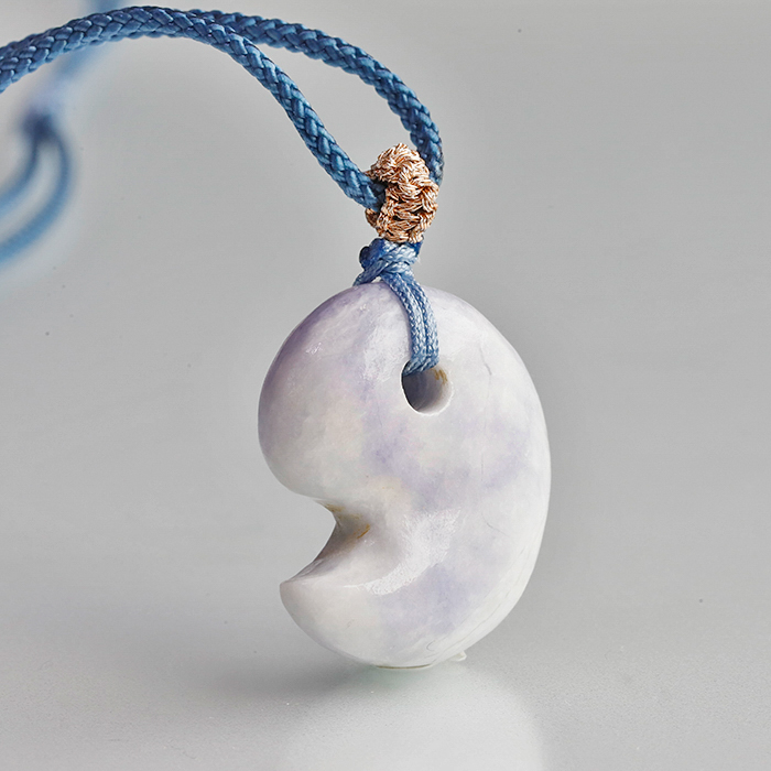 鑑別書付】糸魚川翡翠の勾玉