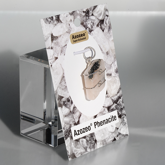 アゾゼオフェナカイト