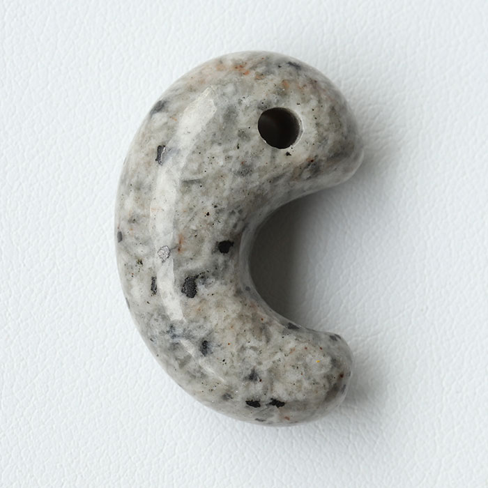 ユーパーライト勾玉