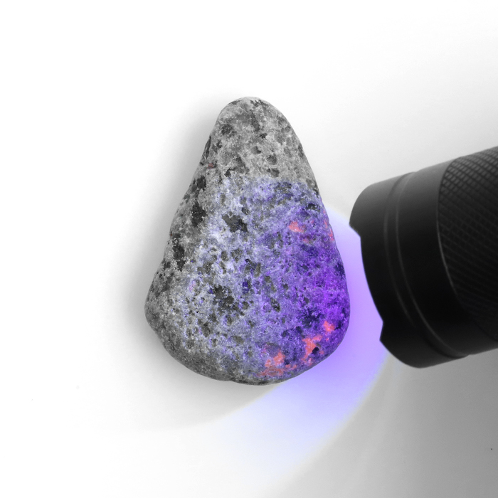 ユーパーライト勾玉