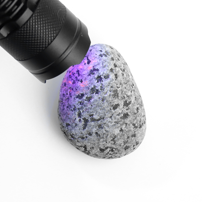 ユーパーライト勾玉