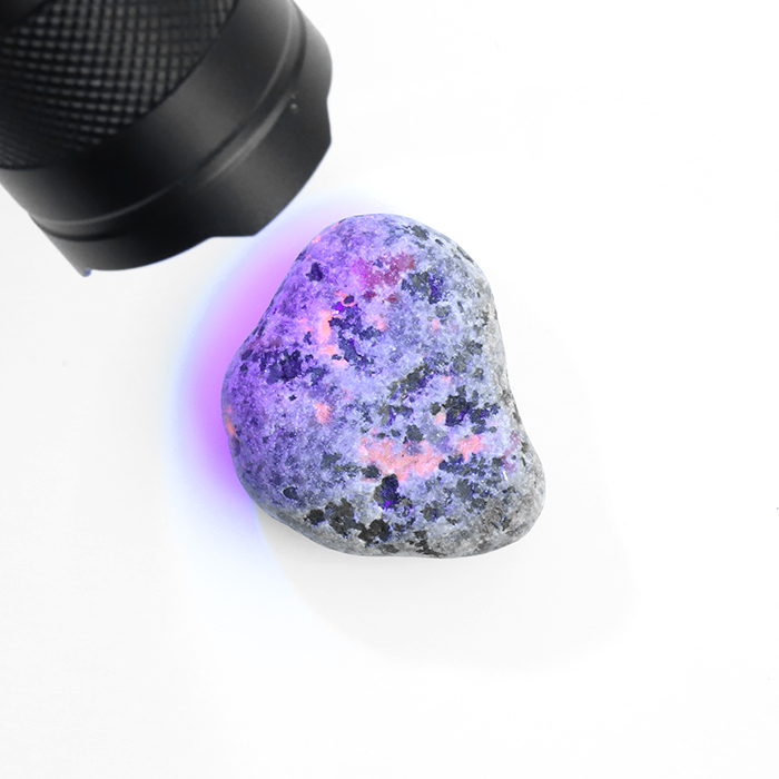 ユーパーライト勾玉