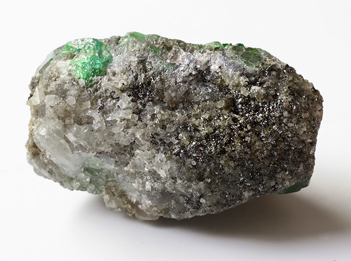 グリーンガーネット