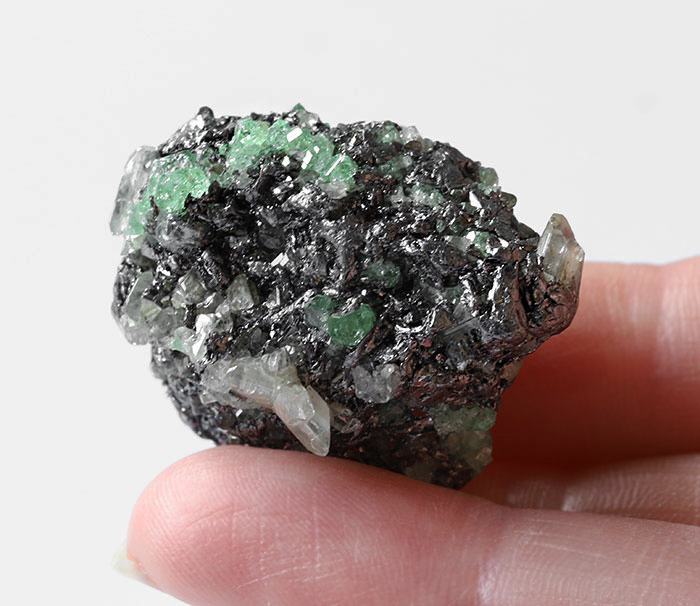 グリーンガーネット