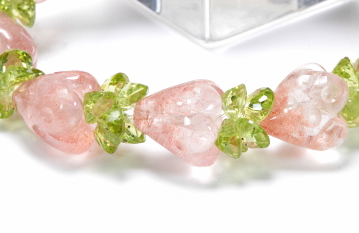 ストロベリークォーツのいちごブレスレット