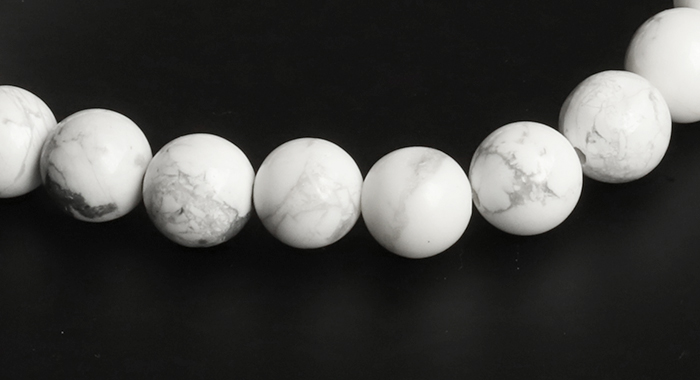 ハウライトブレスレット