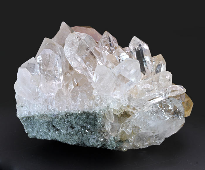 インド・ヒマーチャルプラディッジュ州・パールヴァティ渓谷、マニハール産ルチルクオーツ