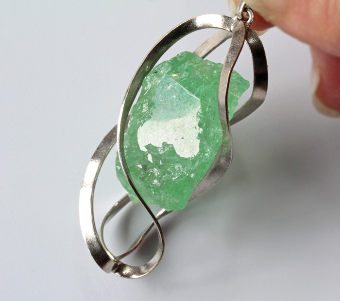 ツァボライトペンダント